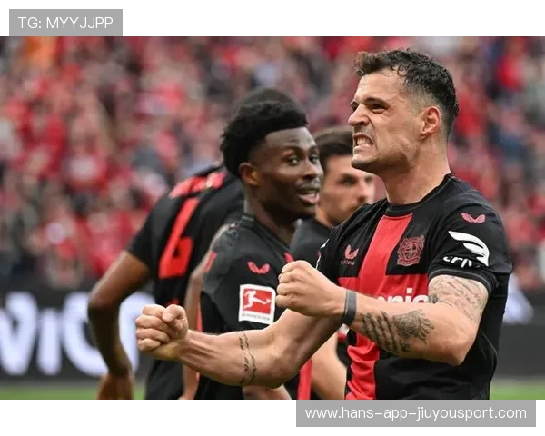 滕哈格离任，勒沃库森9打11表现惊艳赢首胜，勒沃库森哈维茨